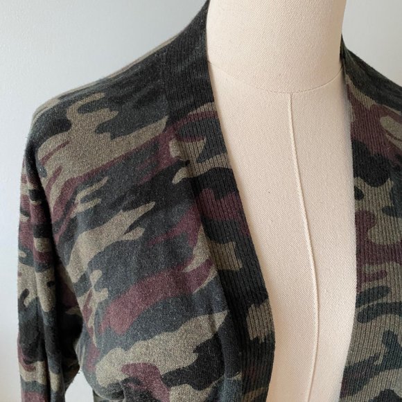 Sanctuary Relaxed Camo Sweater (XS) - Picture 2 of 11